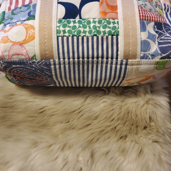 Authentic Coach Patchwork Hampton 10454 VGUC - Picture 9 of 16